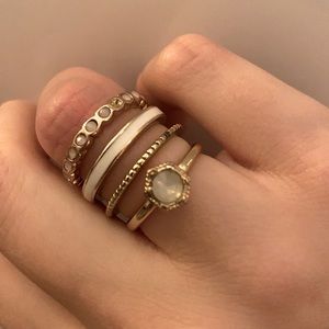 4 piece gold ring set